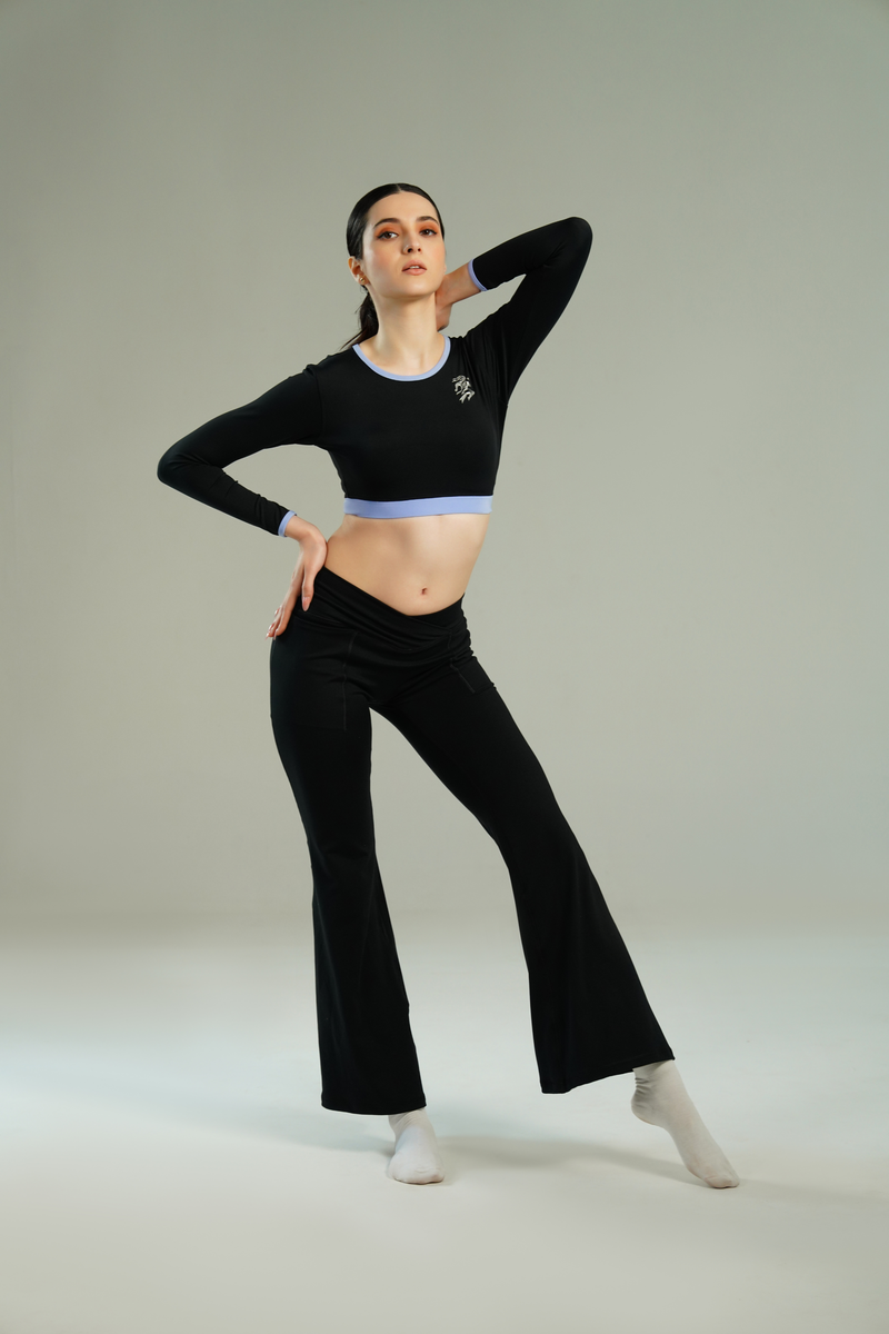 Full Sleeves Crop Top