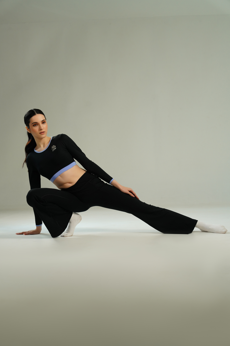 Full Sleeves Crop Top